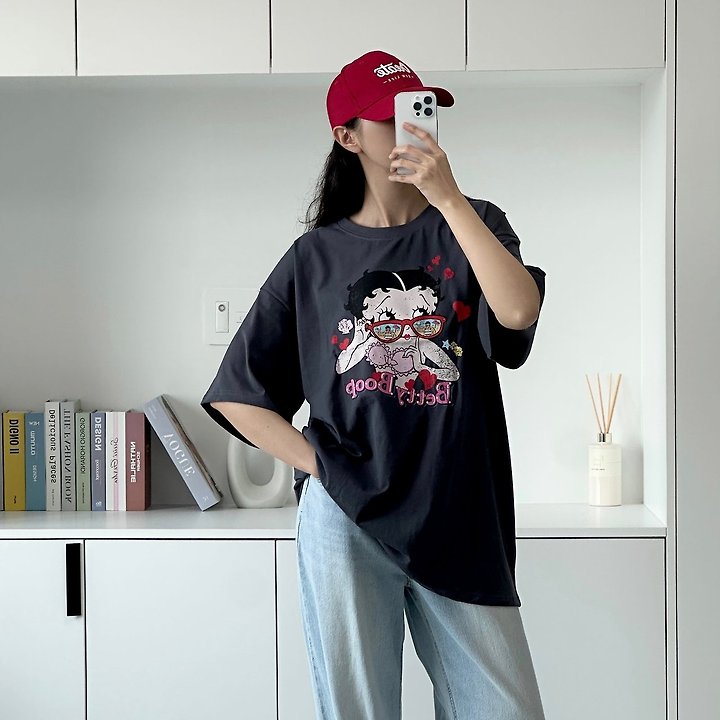Little Rabbit - Korean Women Fashion - #momslook - Glasses Betty Box Tee - 9