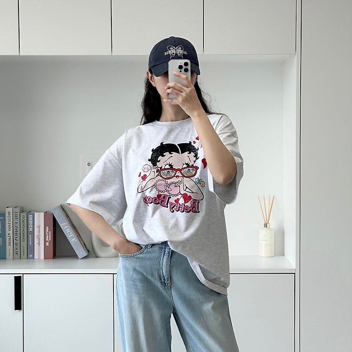 Little Rabbit - Korean Women Fashion - #romanticstyle - Glasses Betty Box Tee - 3