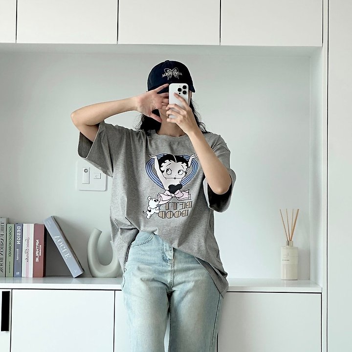 Little Rabbit - Korean Women Fashion - #romanticstyle - Heart Betty Box Tee - 2