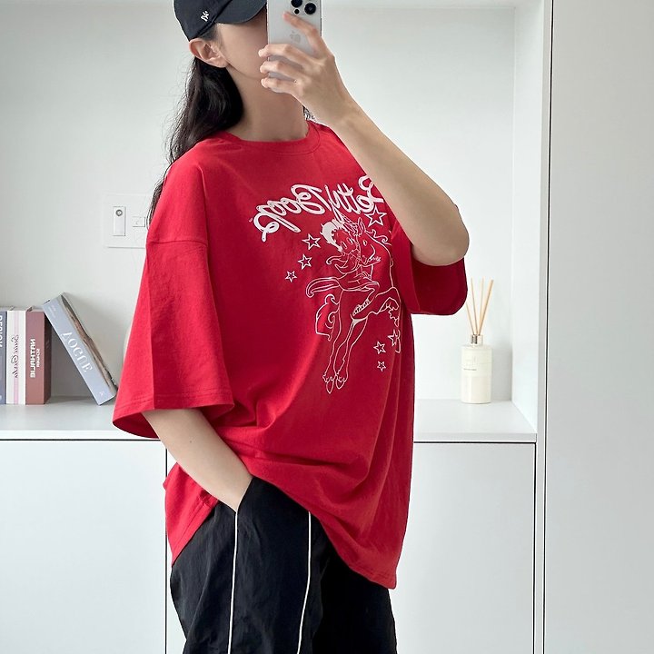 Little Rabbit - Korean Women Fashion - #romanticstyle - Unicorn Betty Box Tee