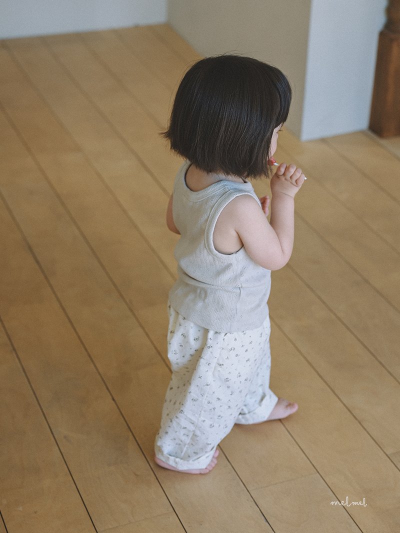Melmel - Korean Baby Fashion - #babyoutfit - Stitch Eyelet Tank Top - 12