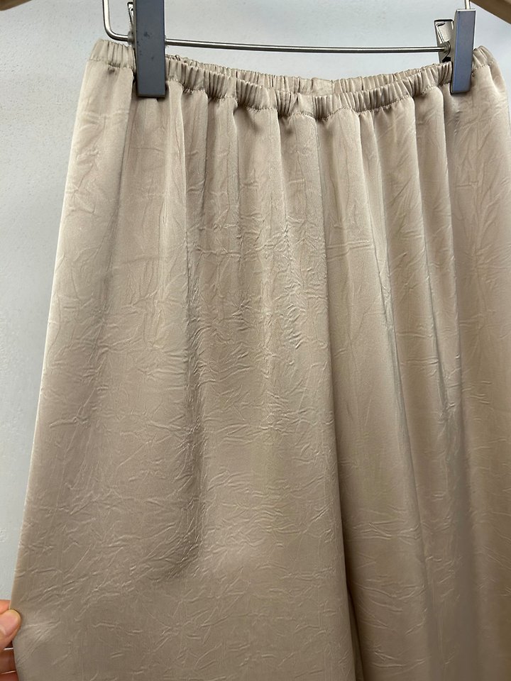 Merry J - Korean Women Fashion - #momslook - Crack Satin Pants - 7