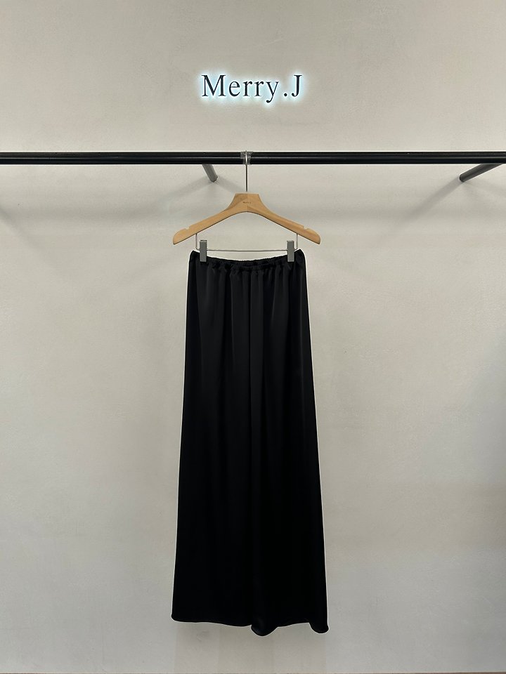 Merry J - Korean Women Fashion - #momslook - Capri Satin Pants - 6