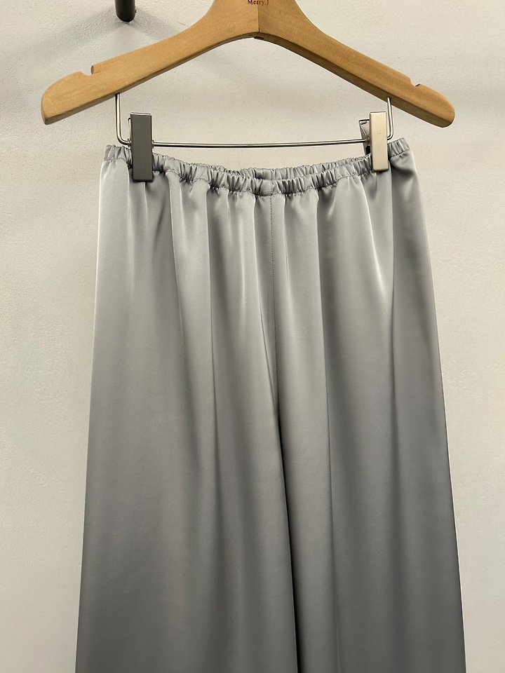 Merry J - Korean Women Fashion - #momslook - Capri Satin Pants - 9