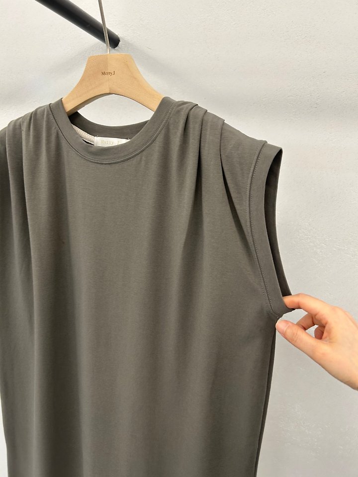 Merry J - Korean Women Fashion - #momslook - Tuck Pleat One-piece - 9