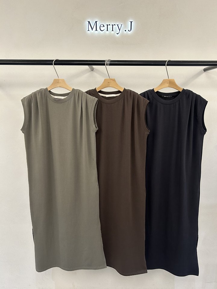 Merry J - Korean Women Fashion - #pursuepretty - Tuck Pleat One-piece - 3