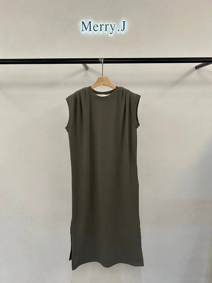 Merry J - Korean Women Fashion - #pursuepretty - Tuck Pleat One-piece - 4