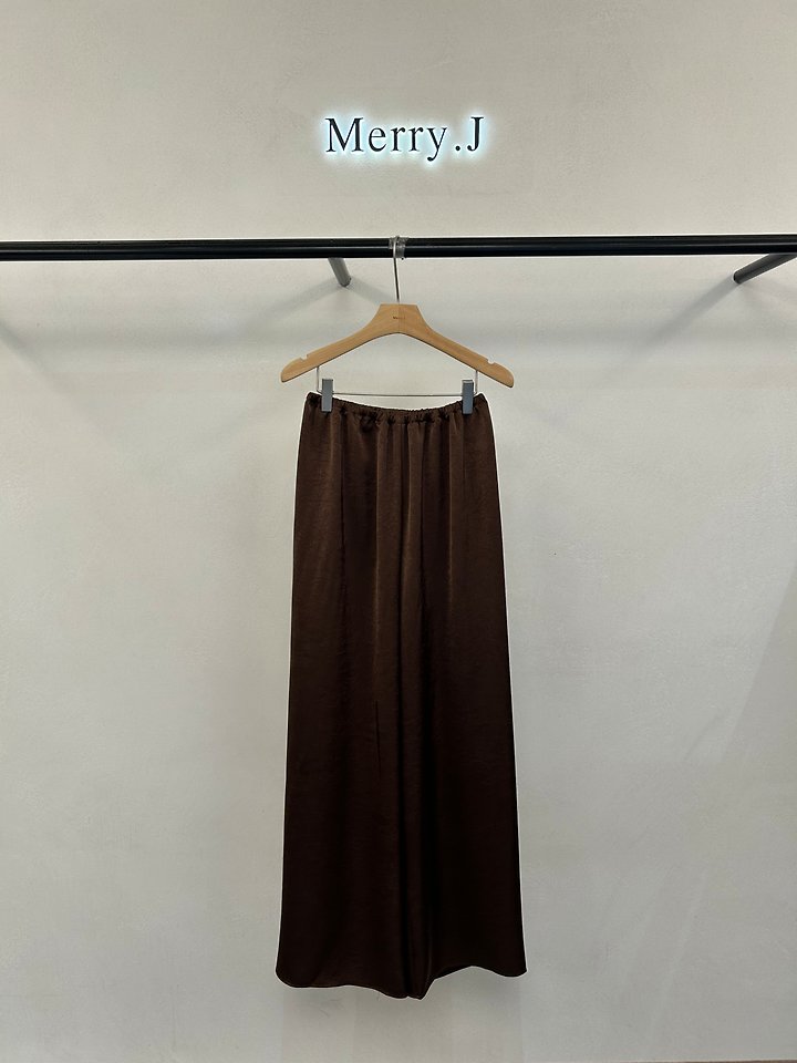 Merry J - Korean Women Fashion - #momslook - Crack Satin Pants - 4