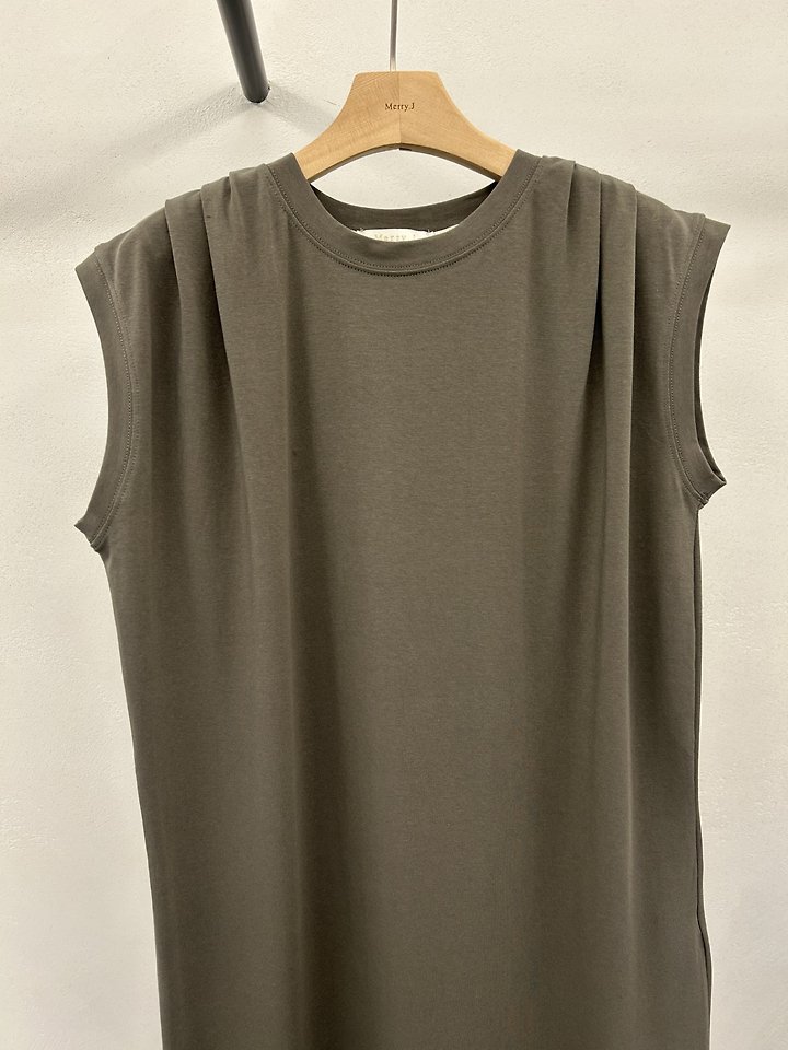 Merry J - Korean Women Fashion - #womensfashion - Tuck Pleat One-piece - 12
