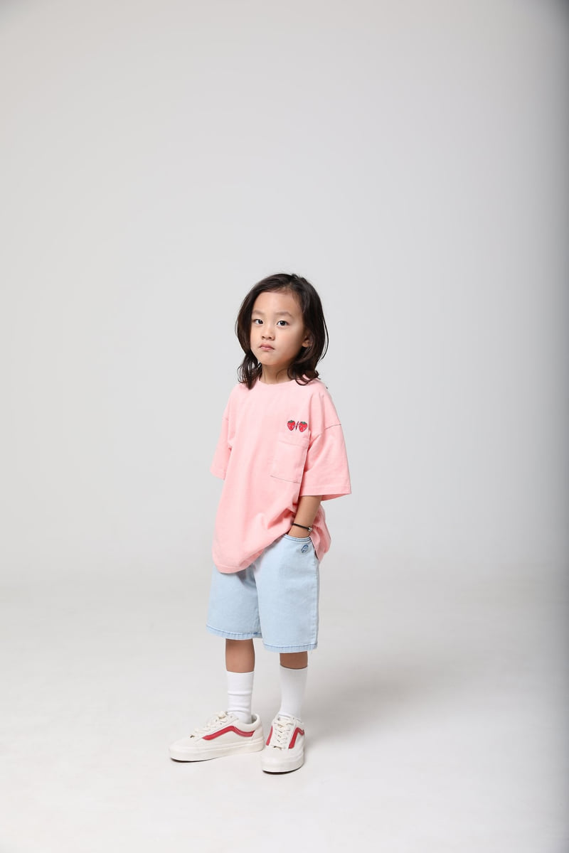Mooi Store - Korean Children Fashion - #kidsstore - Strawberry Pocket Embroidered Tee - 3