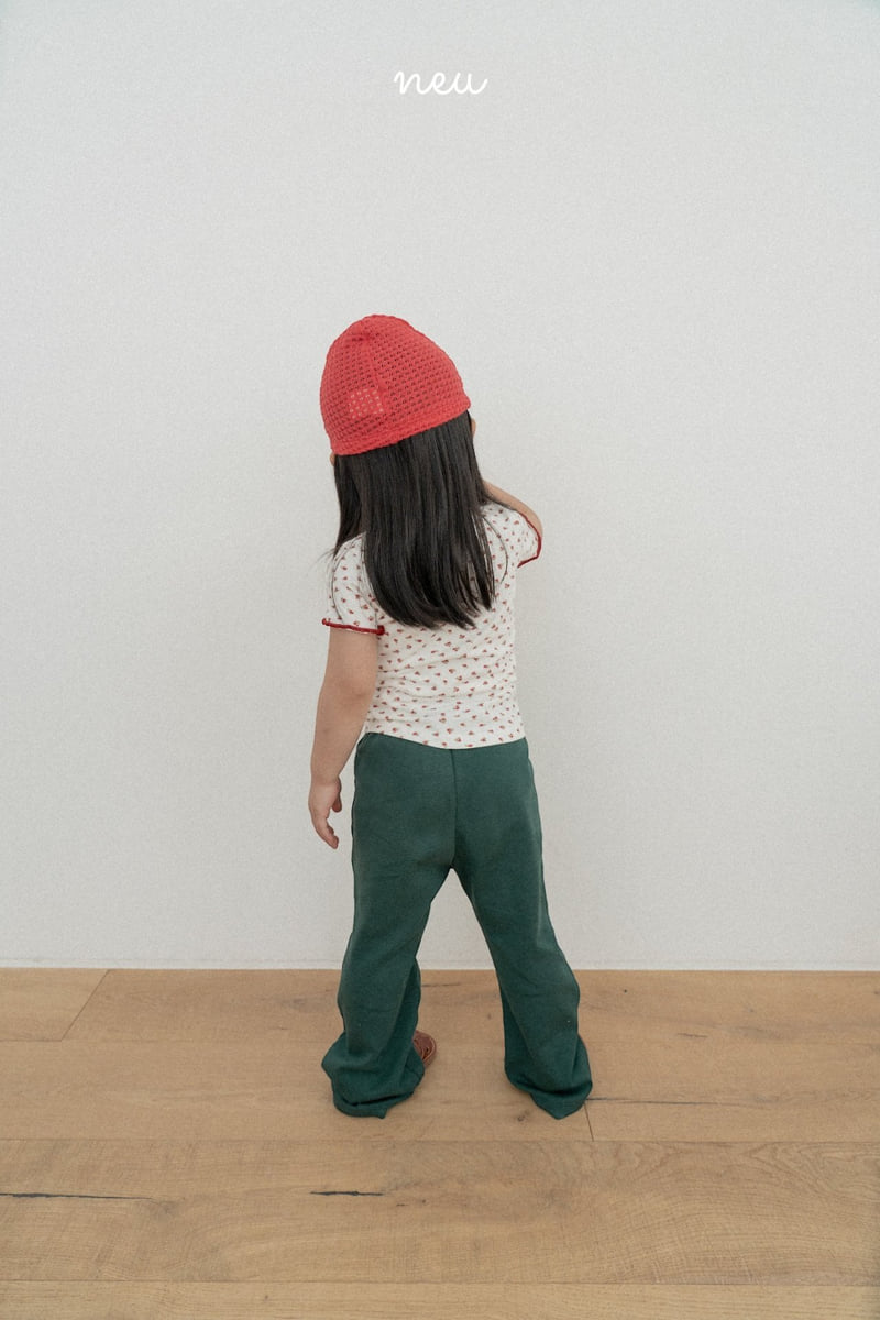 Neu - Korean Children Fashion - #Kfashion4kids - Flower Flare Tee - 9