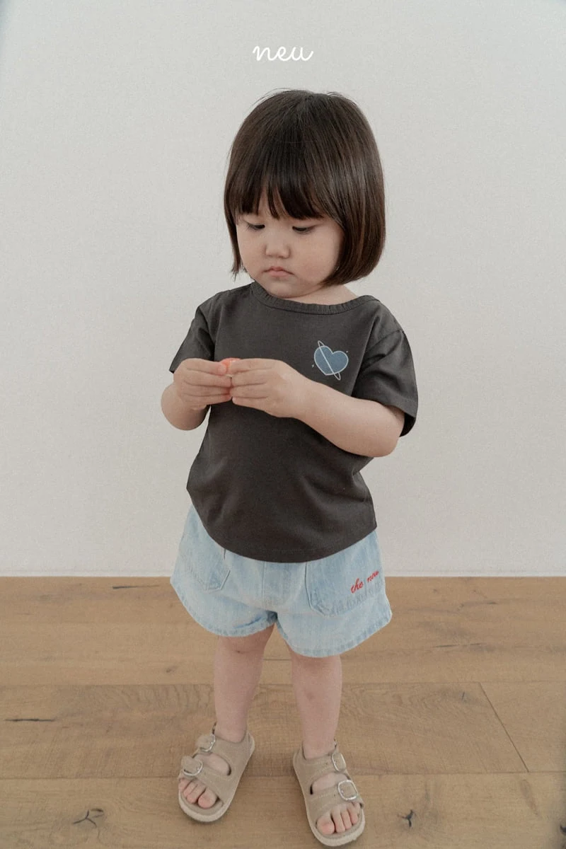 Neu - Korean Children Fashion - #minifashionista - Heart Planet Tee - 7