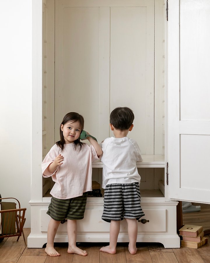 Oatmeal - Korean Children Fashion - #magicofchildhood - Emblem Raglan Tee - 9