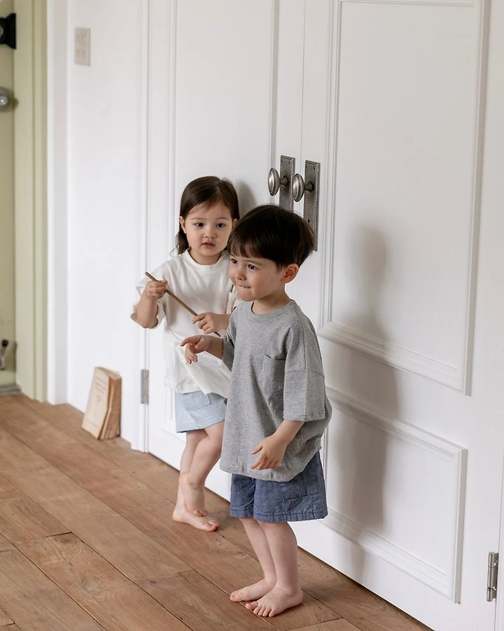 Oatmeal - Korean Children Fashion - #prettylittlegirls - Pocket Round Tee - 9
