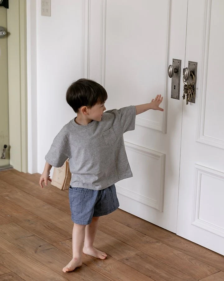 Oatmeal - Korean Children Fashion - #stylishchildhood - Pocket Round Tee - 12