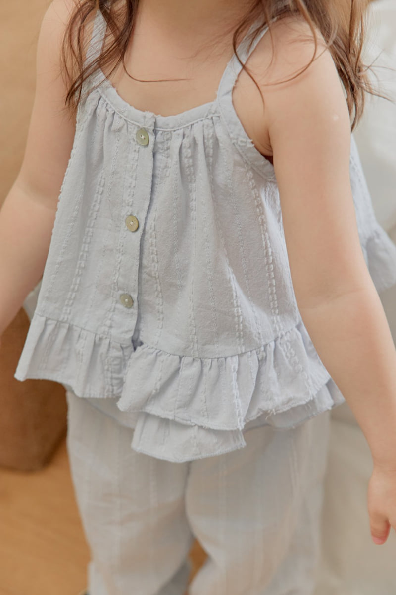 Onu - Korean Children Fashion - #stylishchildhood - Frill Sleeveless Blouse - 9