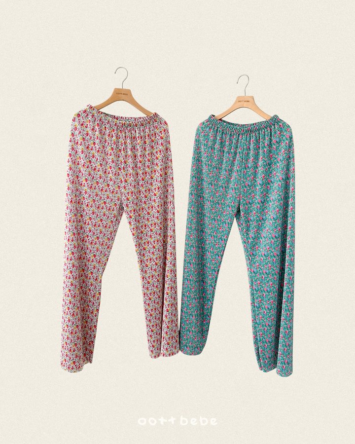 Oott Bebe - Korean Women Fashion - #momslook - Flower Pleats Pants (Mom) - 2