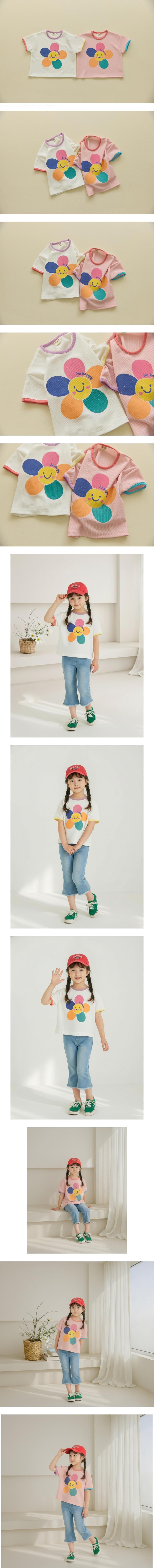 Orange Mom - Korean Children Fashion - #toddlerclothing - Smile Flower Tee