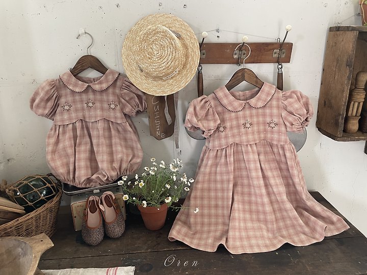 Oren - Korean Children Fashion - #childrensboutique - Tua Embroidered Check One-Piece - 7