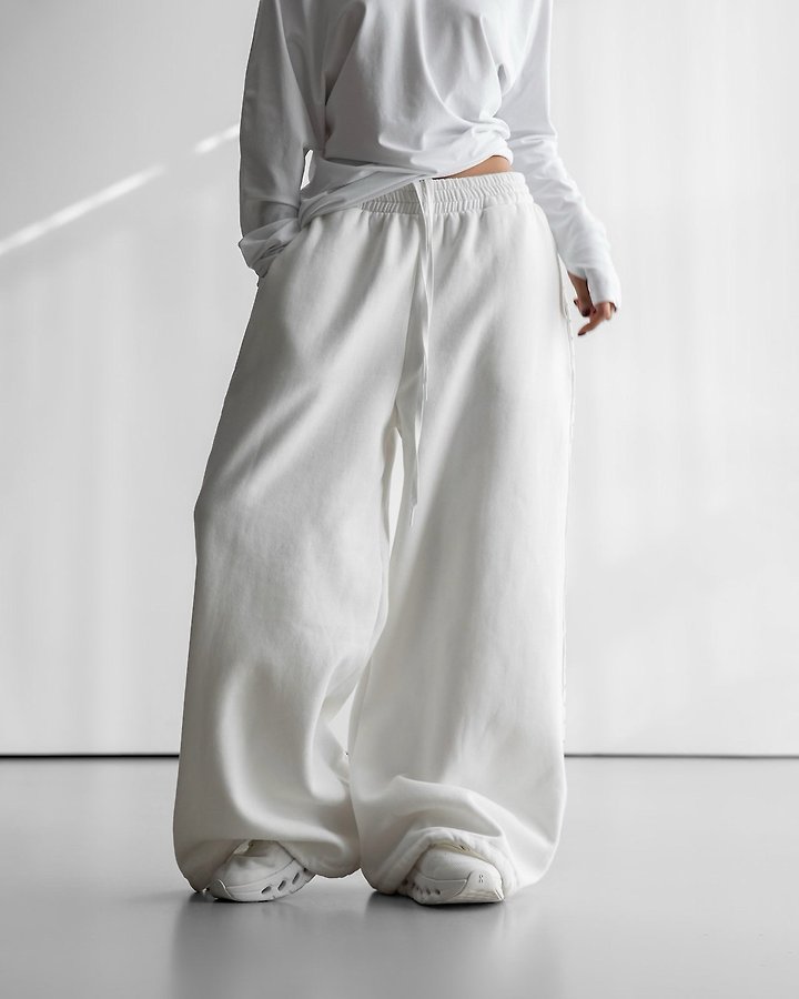 Paper Moon - Korean Women Fashion - #womensfashion - Oversized Eyelet Line Detail Sweat Wide Trousers - 4