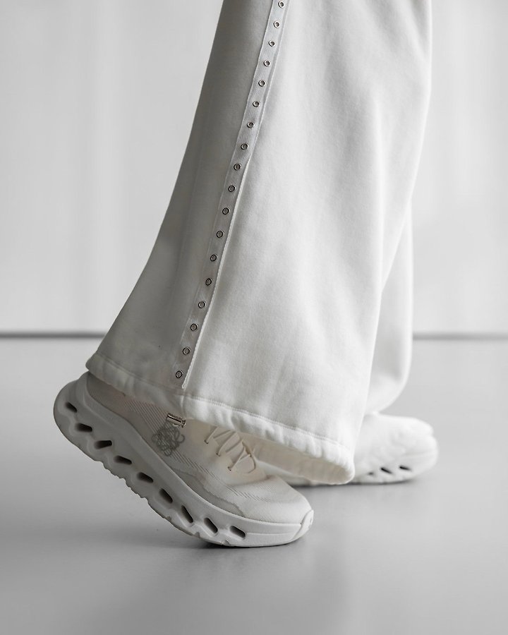 Paper Moon - Korean Women Fashion - #momslook - Oversized Eyelet Line Detail Sweat Wide Trousers - 5