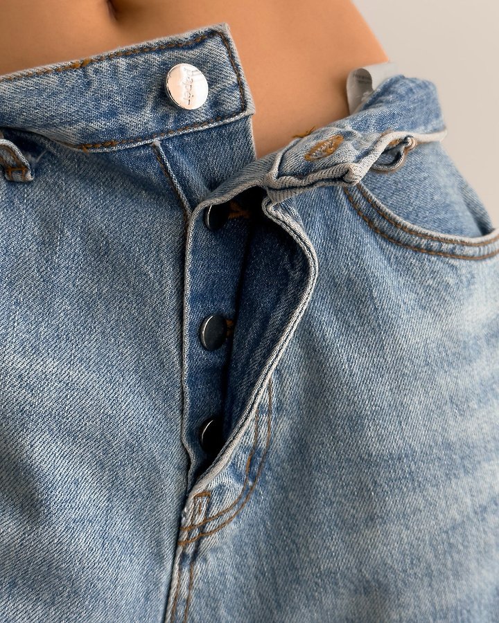 Paper Moon - Korean Women Fashion - #momslook - Cutted Detail Vintage Oversized Denim Shorts - 6