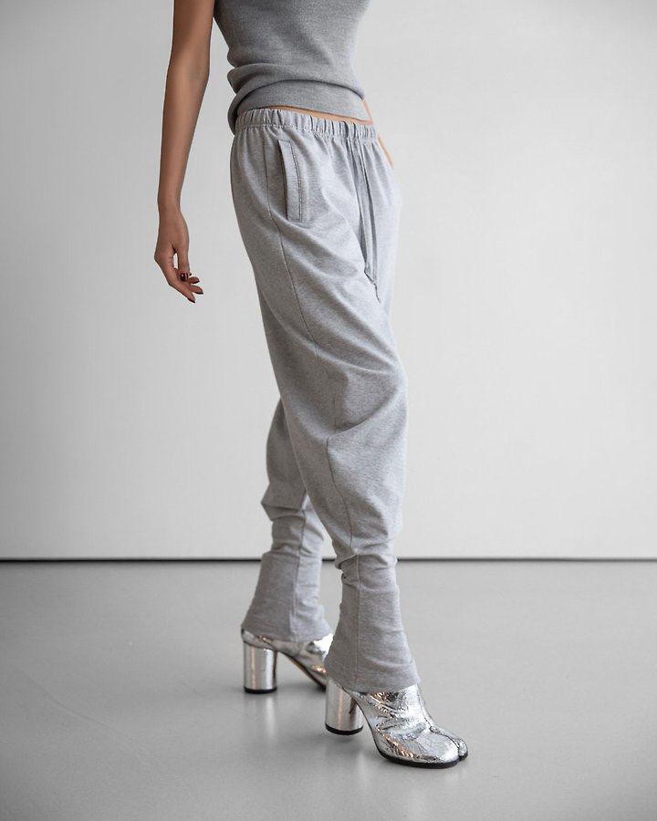Paper Moon - Korean Women Fashion - #momslook - Curved Balloon Leg Jersey Pants - 5