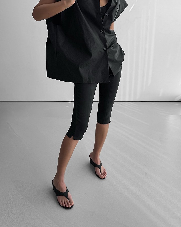 Paper Moon - Korean Women Fashion - #momslook - Center Seam Capri Leggings