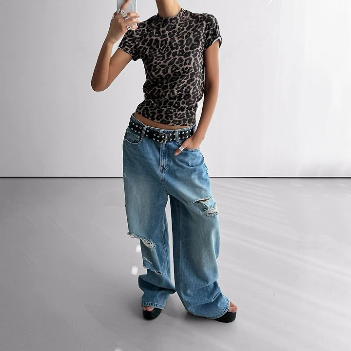 Paper Moon - Korean Women Fashion - #momslook - Slim-Fit Leopard Print Tee - 2