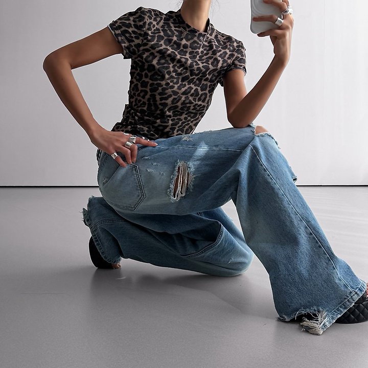 Paper Moon - Korean Women Fashion - #momslook - Slim-Fit Leopard Print Tee - 5