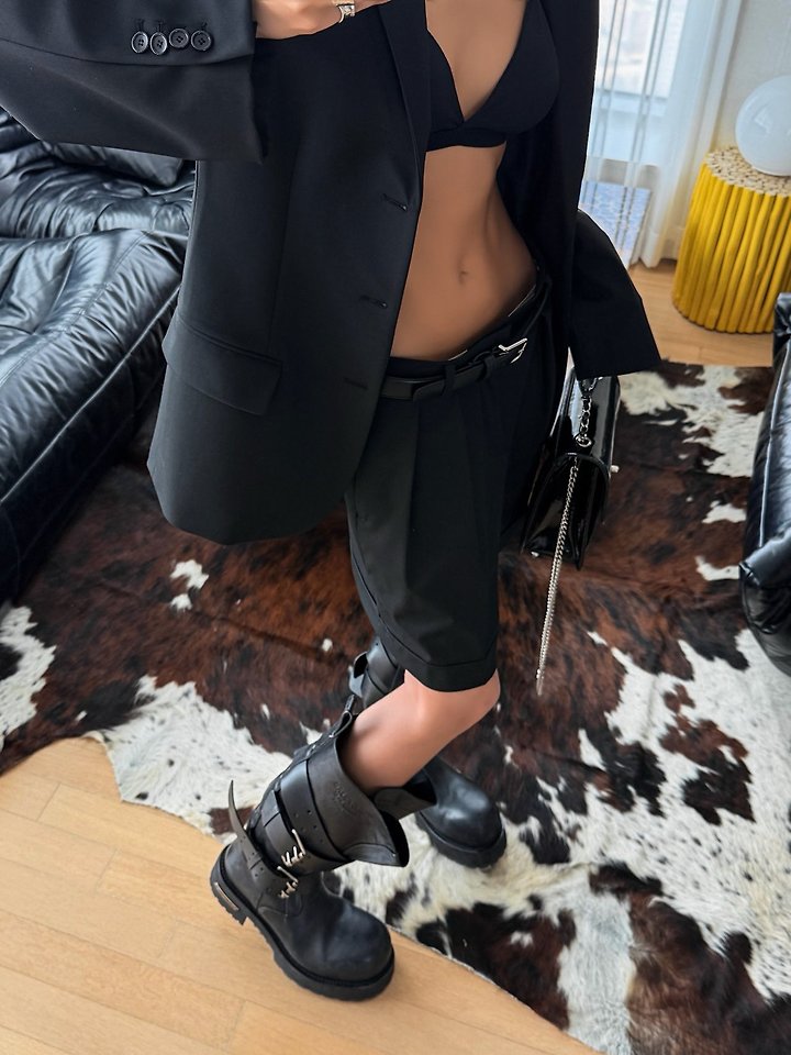 Paper Moon - Korean Women Fashion - #momslook - Essential Tailored Cabra Shorts - 5