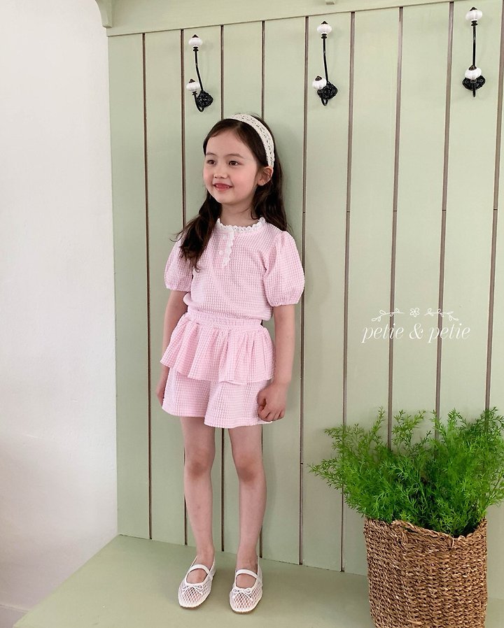 Petit & Petit - Korean Children Fashion - #prettylittlegirls - Emma Check Frill Shorts - 6