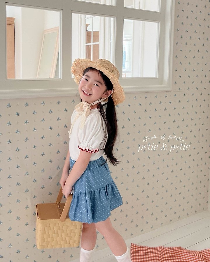 Petit & Petit - Korean Children Fashion - #prettylittlegirls - Eyelet Tee - 8