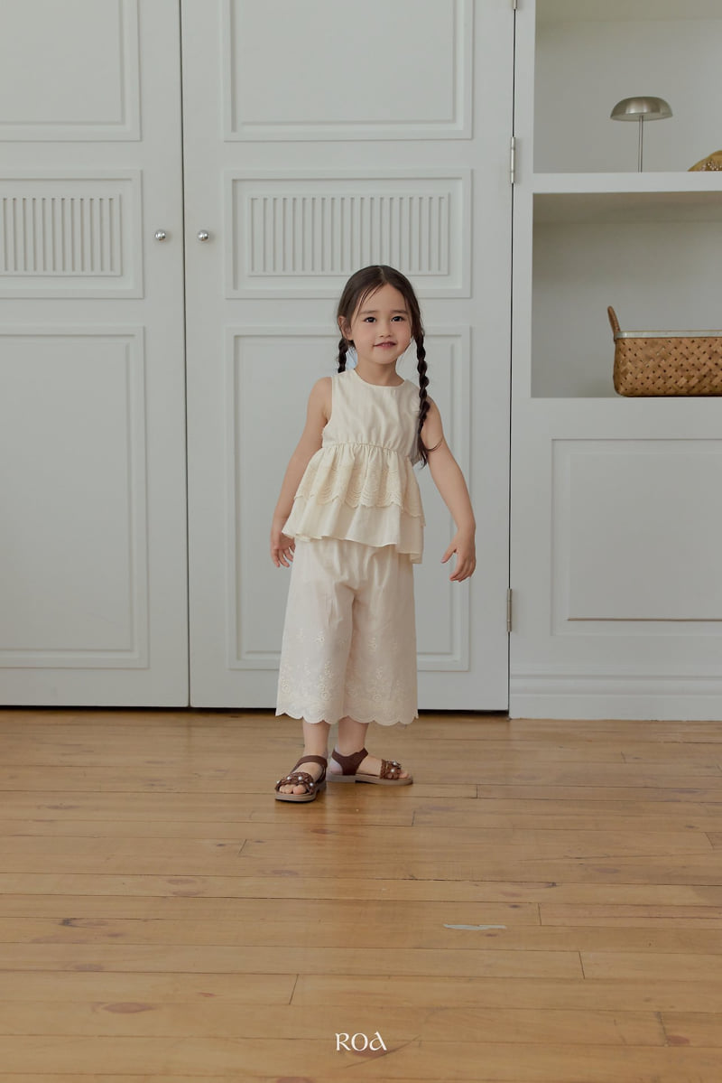 Roa - Korean Children Fashion - #kidsshorts - Blanc Embroidered Pants - 3