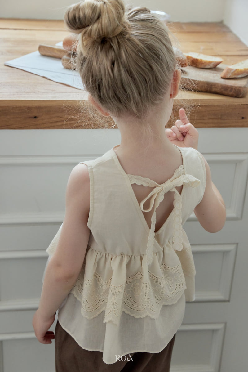 Roa - Korean Children Fashion - #magicofchildhood - Rose Embroidered Blouse - 8