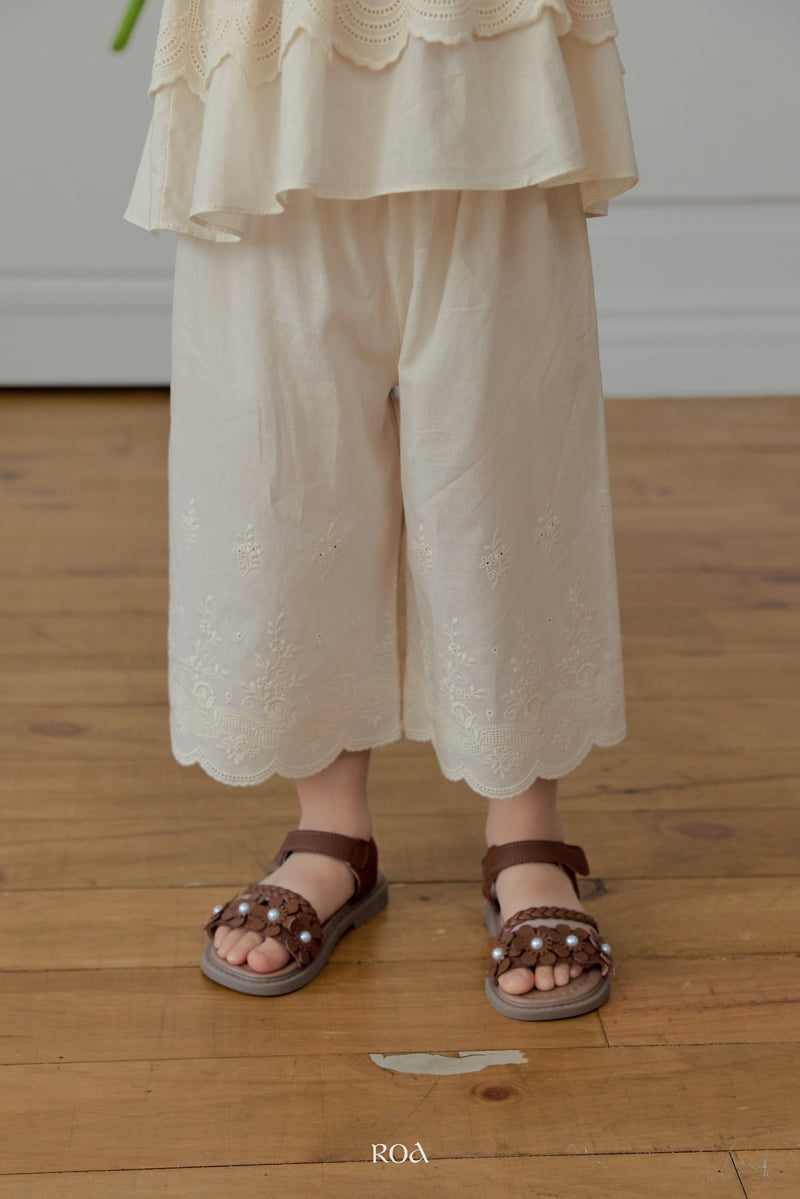 Roa - Korean Children Fashion - #magicofchildhood - Blanc Embroidered Pants - 8