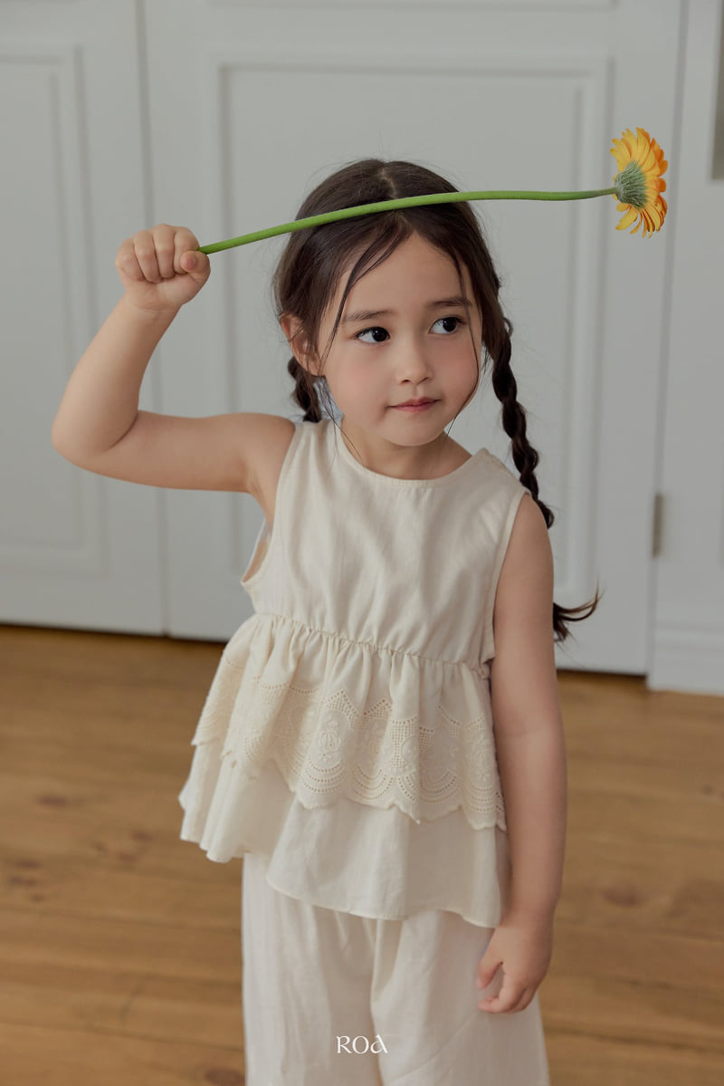 Roa - Korean Children Fashion - #minifashionista - Blanc Embroidered Pants - 9
