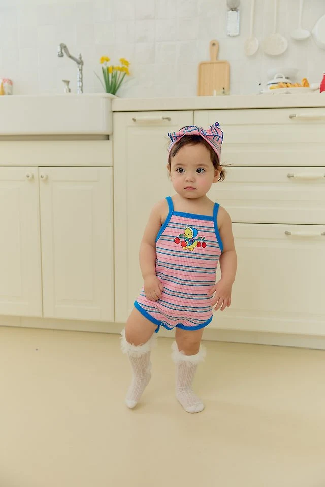 Sera - Korean Baby Fashion - #onlinebabyboutique - (Bebe) (Hairband Set) Cherry Strap Sleeveless Suit
