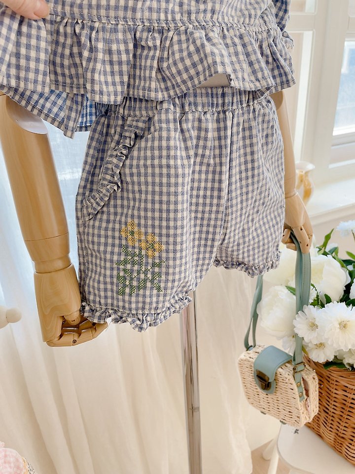 Studio M - Korean Children Fashion - #kidsshorts - Check Embroidery Frill Shorts - 5