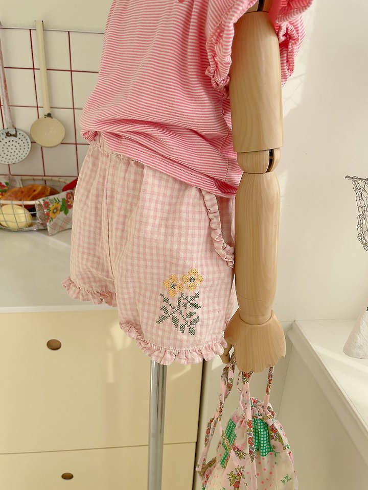 Studio M - Korean Children Fashion - #magicofchildhood - Check Embroidery Frill Shorts - 10