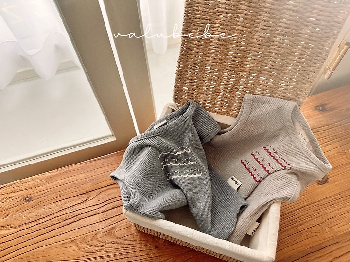 Valu Bebe - Korean Baby Fashion - #babyoutfit - Mitz Waffle Sleeveless Tee - 8