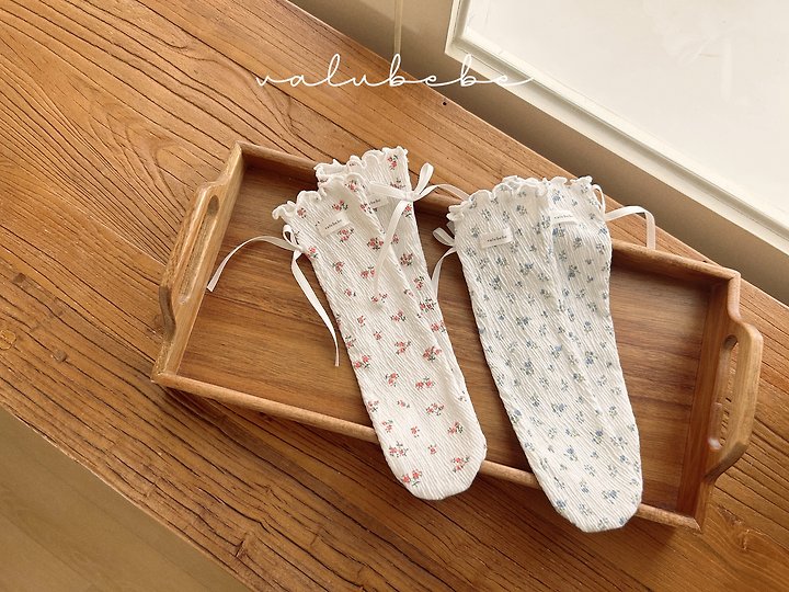 Valu Bebe - Korean Baby Fashion - #onlinebabyboutique - Floral Ribbon Rolled Socks