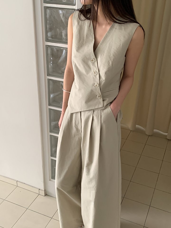 Vive L - Korean Women Fashion - #womensfashion - Alo Diagonal Vest - 4