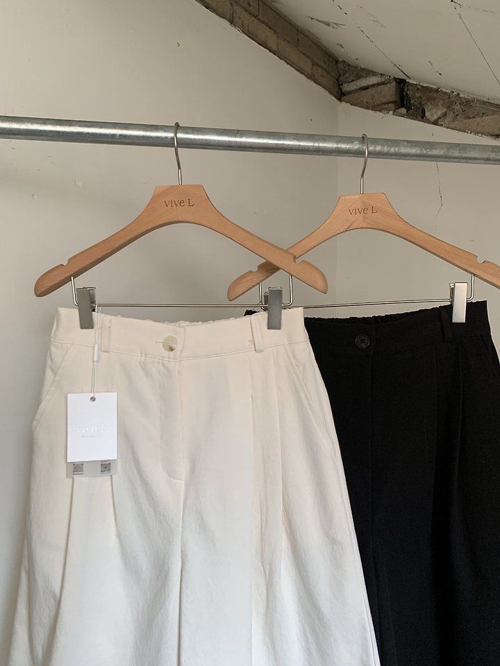 Vive L - Korean Women Fashion - #vintageinspired - Natural Bermuda Pants - 8