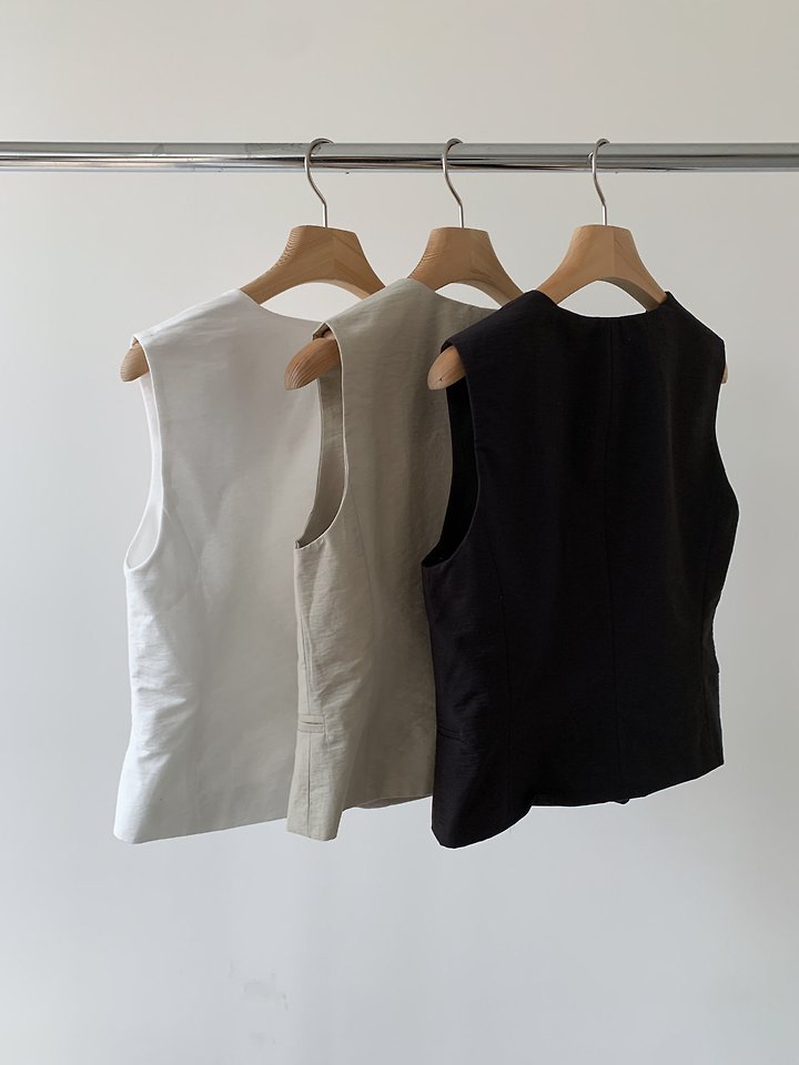 Vive L - Korean Women Fashion - #womensfashion - Alo Diagonal Vest