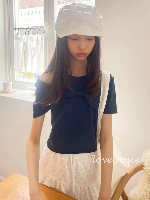 Front Ribbon Layered Slim Tee