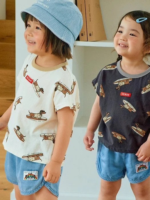 Surfing Dachs Drop Tee