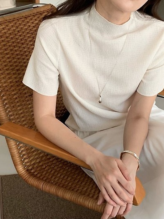 Crease Mock Neck Top Crease Mock Neck Top