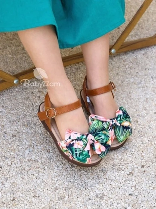 Trophy Sandals