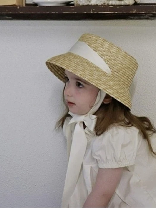 Diane Hat